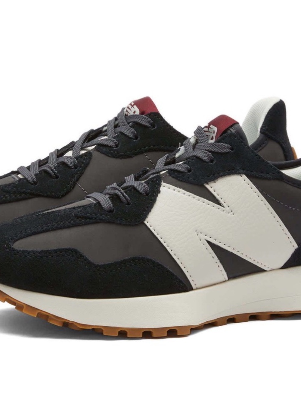 New Balance 327 Black Moonbeam White Gum women casual sneaker